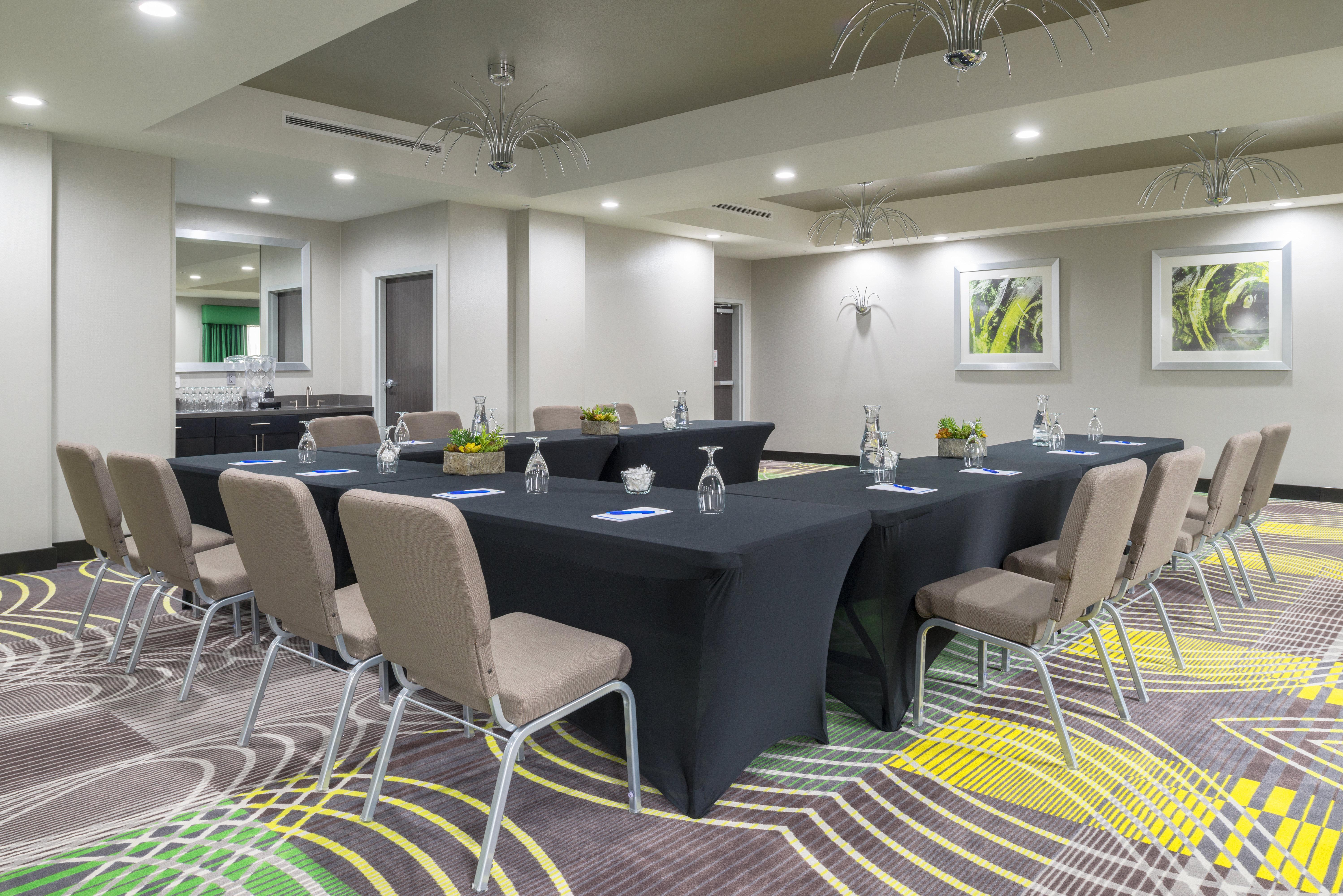 Holiday Inn Express And Suites Norman By Ihg Ngoại thất bức ảnh